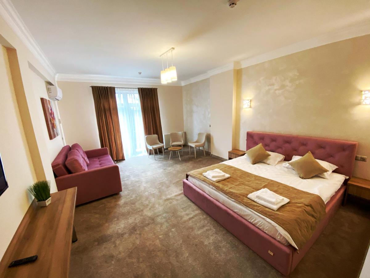 Кайзервальд Карпати Hotel Ngoại thất bức ảnh